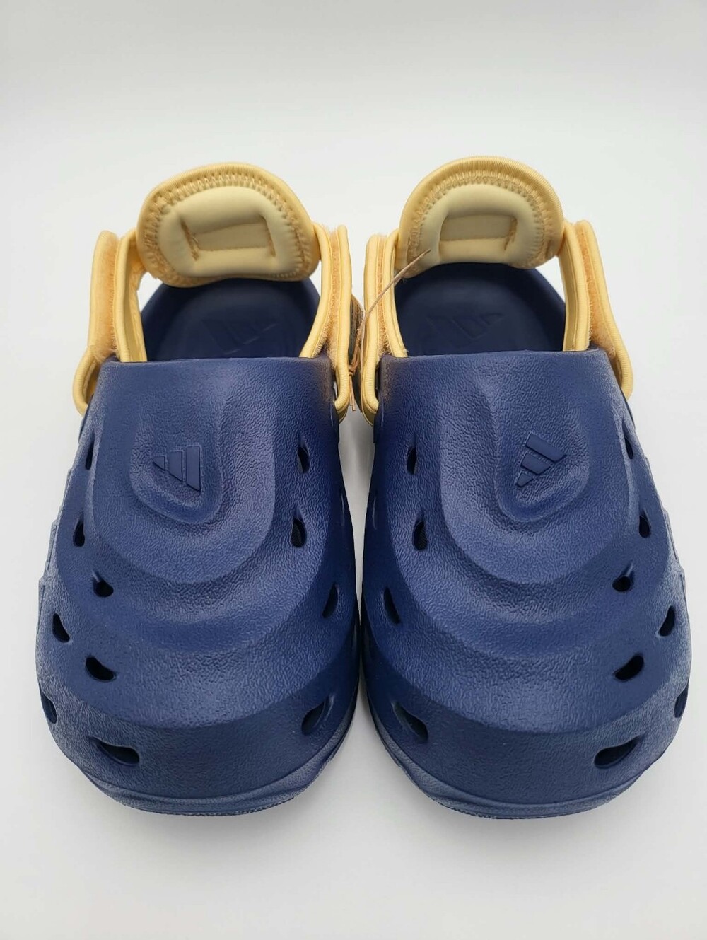 adidas Kids Blue and Yellow MaxxClog K Slip-On Sandals